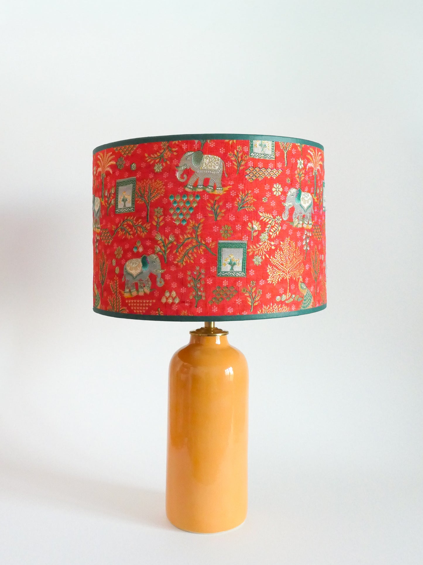 Table lamp Tamil Nadu - Yellow Gold