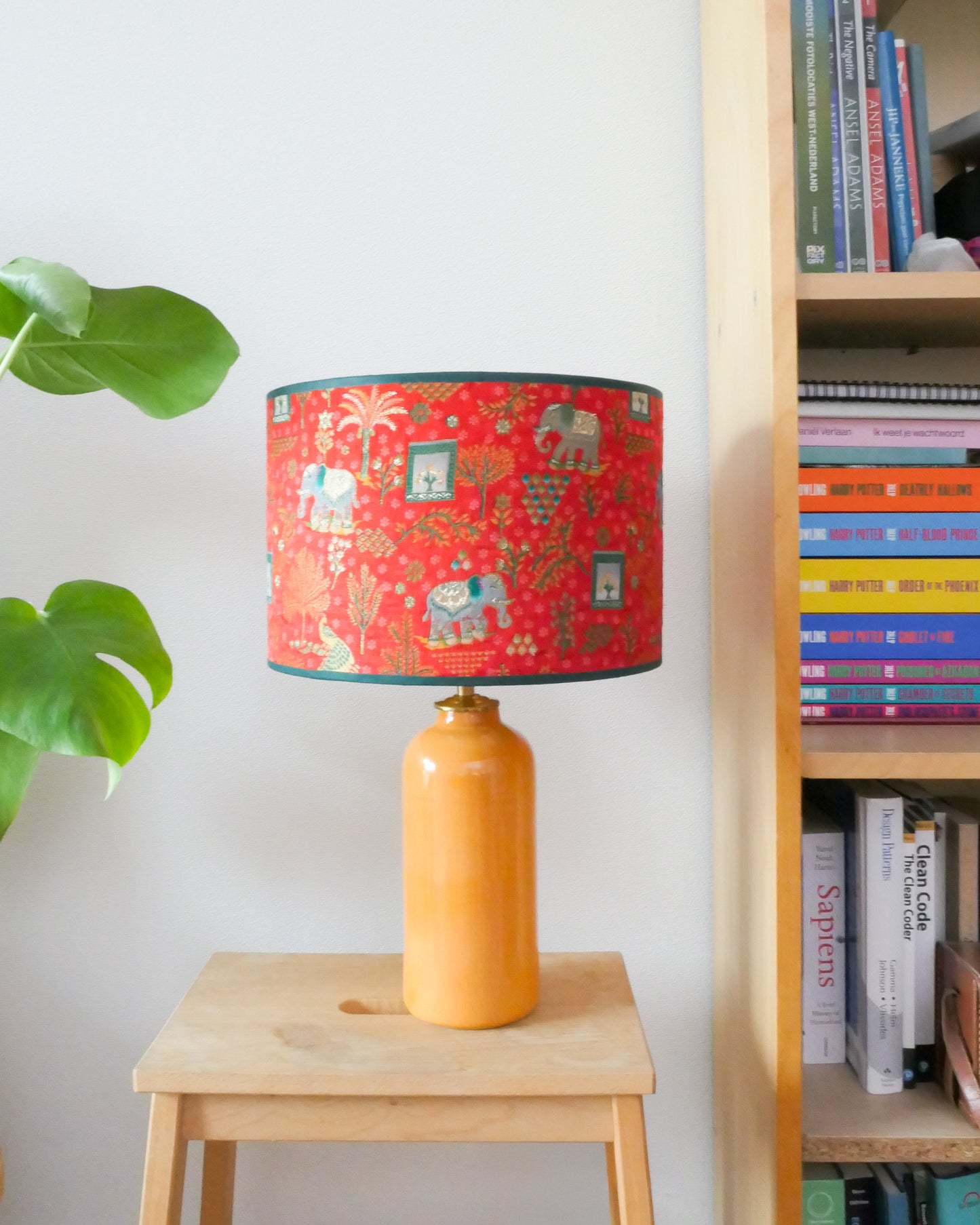 Table lamp Tamil Nadu - Yellow Gold